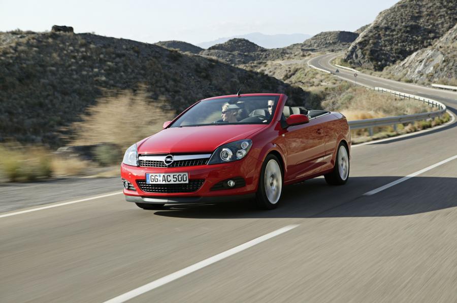  Opel Astra Twin Top 2007 года  (фото 50 из 131)